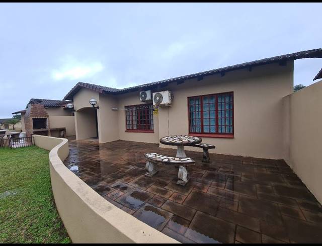 3 BEDROOM SIMPLEX FOR SALE IN SHELLY BEACH
